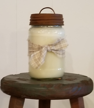 Load image into Gallery viewer, Soy Wax Candle - Warm Vanilla Sugar
