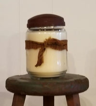 Load image into Gallery viewer, Soy Wax Candle -  Apple Cinnamon
